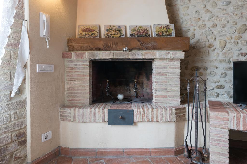 モンテスペルトリ Azienda Agrituristica Bellavistaヴィラ エクステリア 写真
